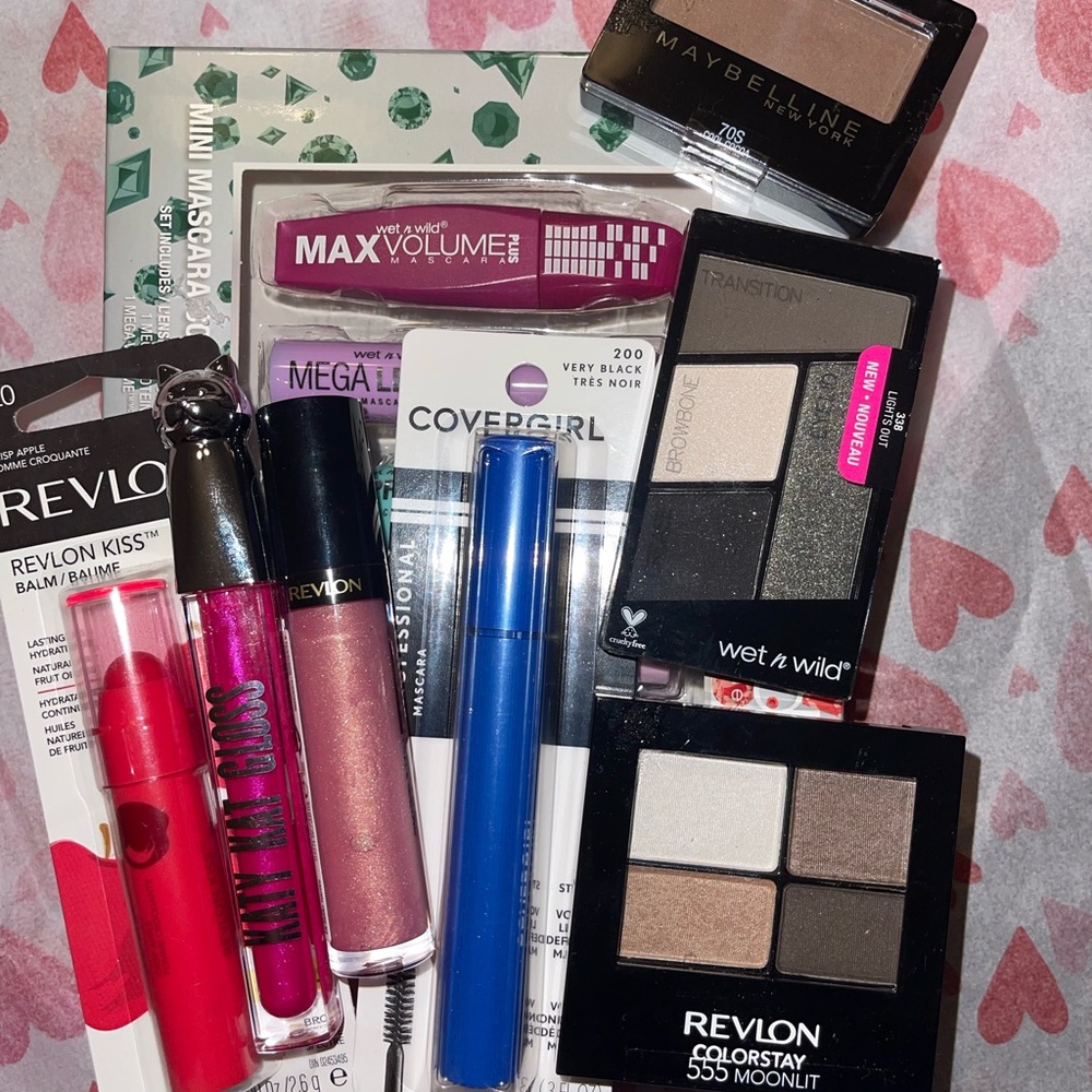 Cute Variety Makeup Set